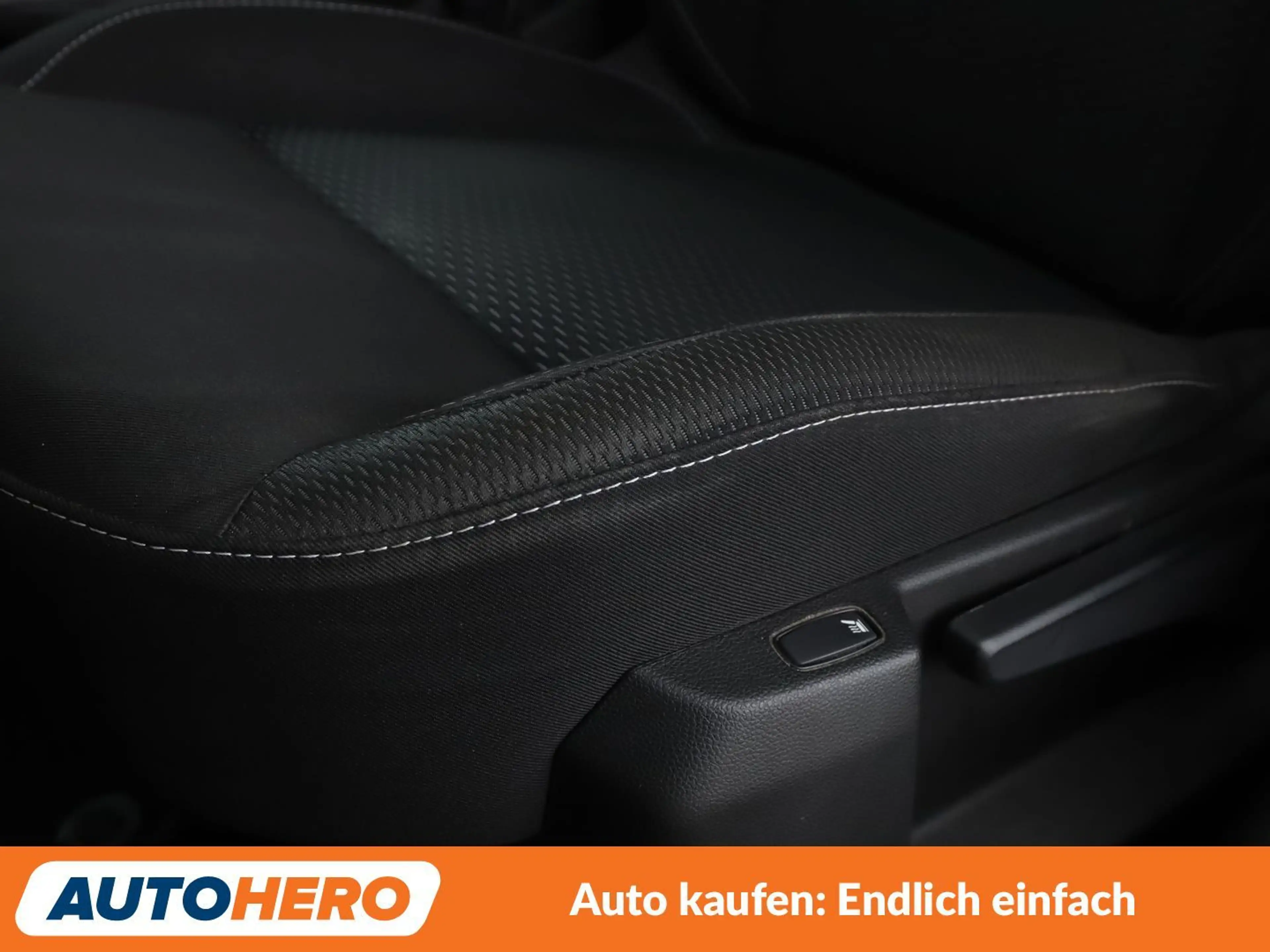 Dacia Duster 1.6 SCe Comfort*NAVI*TEMPO*CAM*PDC*SHZ*KLIMA* — photo 27