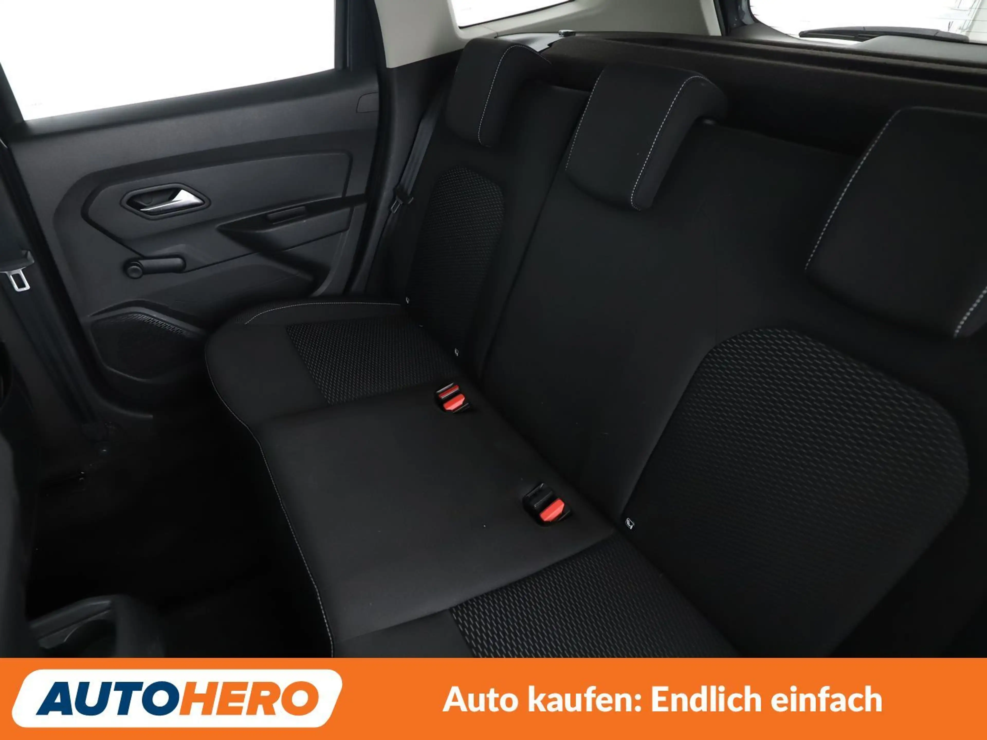 Dacia Duster 1.6 SCe Comfort*NAVI*TEMPO*CAM*PDC*SHZ*KLIMA* — photo 14