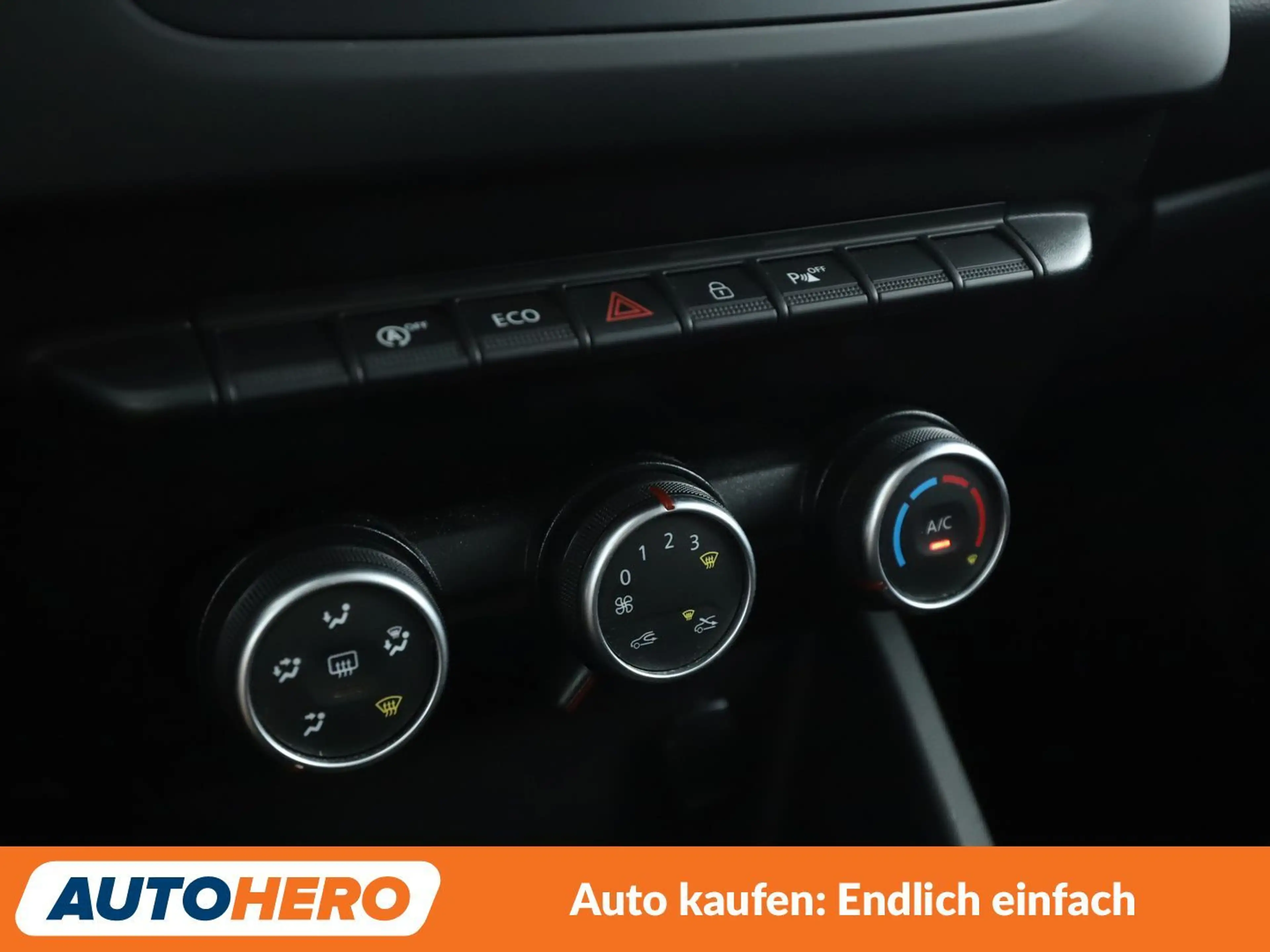 Dacia Duster 1.6 SCe Comfort*NAVI*TEMPO*CAM*PDC*SHZ*KLIMA* — photo 23