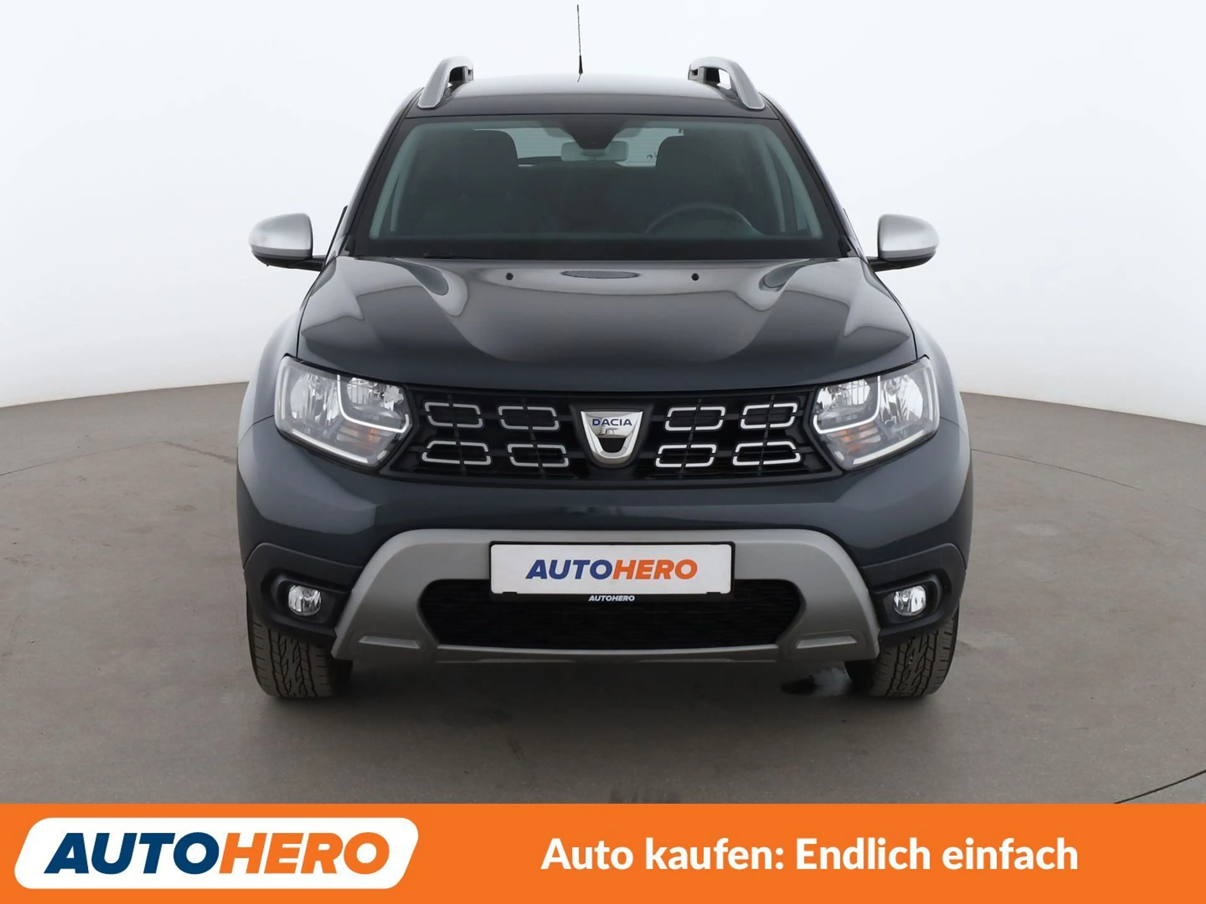 Dacia Duster 1.6 SCe Comfort*NAVI*TEMPO*CAM*PDC*SHZ*KLIMA* — photo 9