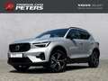 Volvo XC40 Plus Dark B4 18''LM AHK Pano Memory Sitze HarmanKa Argent - thumbnail 1