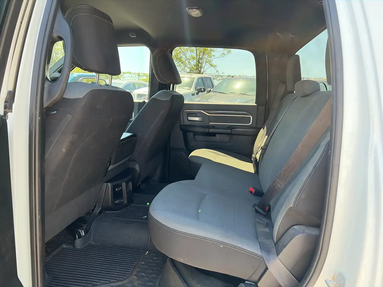 RAM 2500 снимка RAM 2500