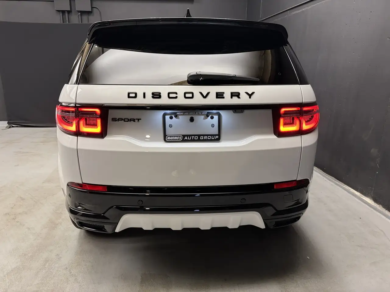 Land Rover Discovery Sport снимка Land Rover Discovery Sport