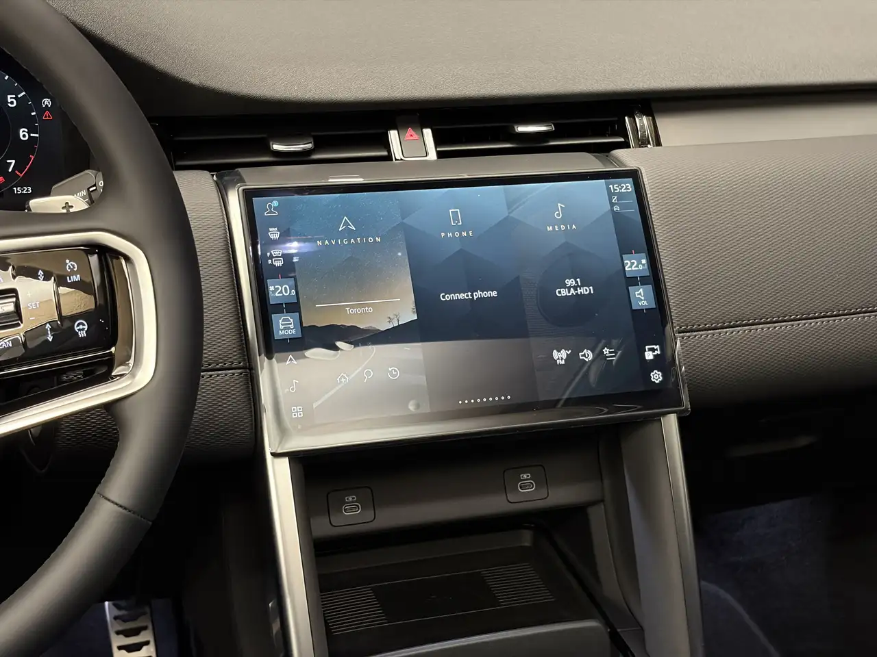Land Rover Discovery Sport снимка Land Rover Discovery Sport