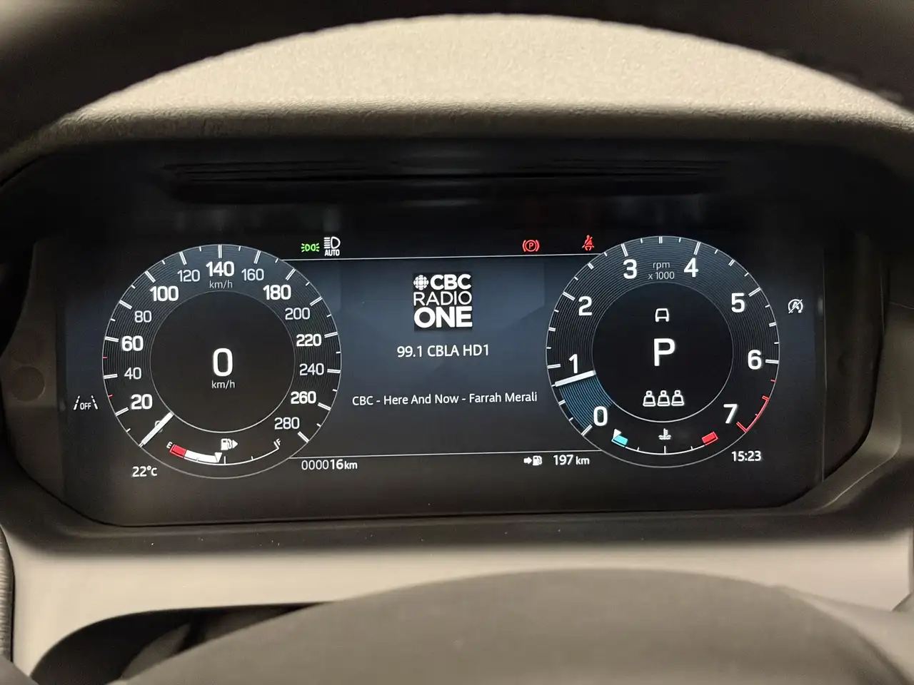 Land Rover Discovery Sport снимка Land Rover Discovery Sport