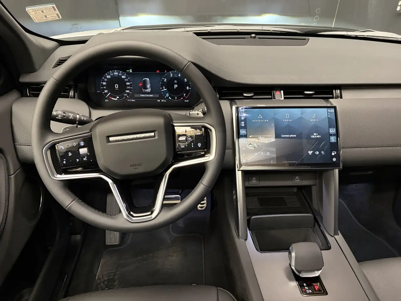 Land Rover Discovery Sport снимка Land Rover Discovery Sport