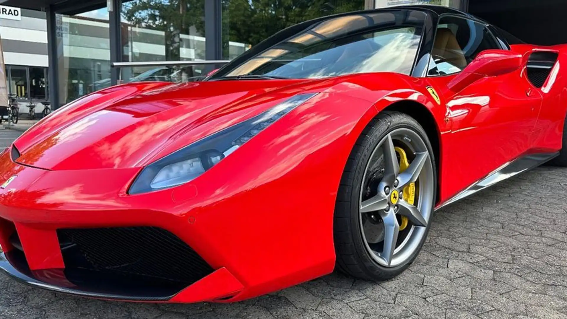 Ferrari 488 Spider Rojo - 2