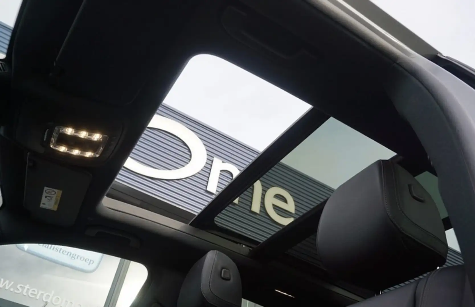 Mercedes-Benz GLE 400 d 4MATIC Premium Plus l V6 l 331 PK l Airmatic Luc Grau - 2