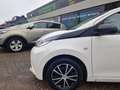 Toyota Aygo 1.0 VVT-i x-now 2E EIGENAAR|12MND GARANTIE|NW APK| Wit - thumbnail 11
