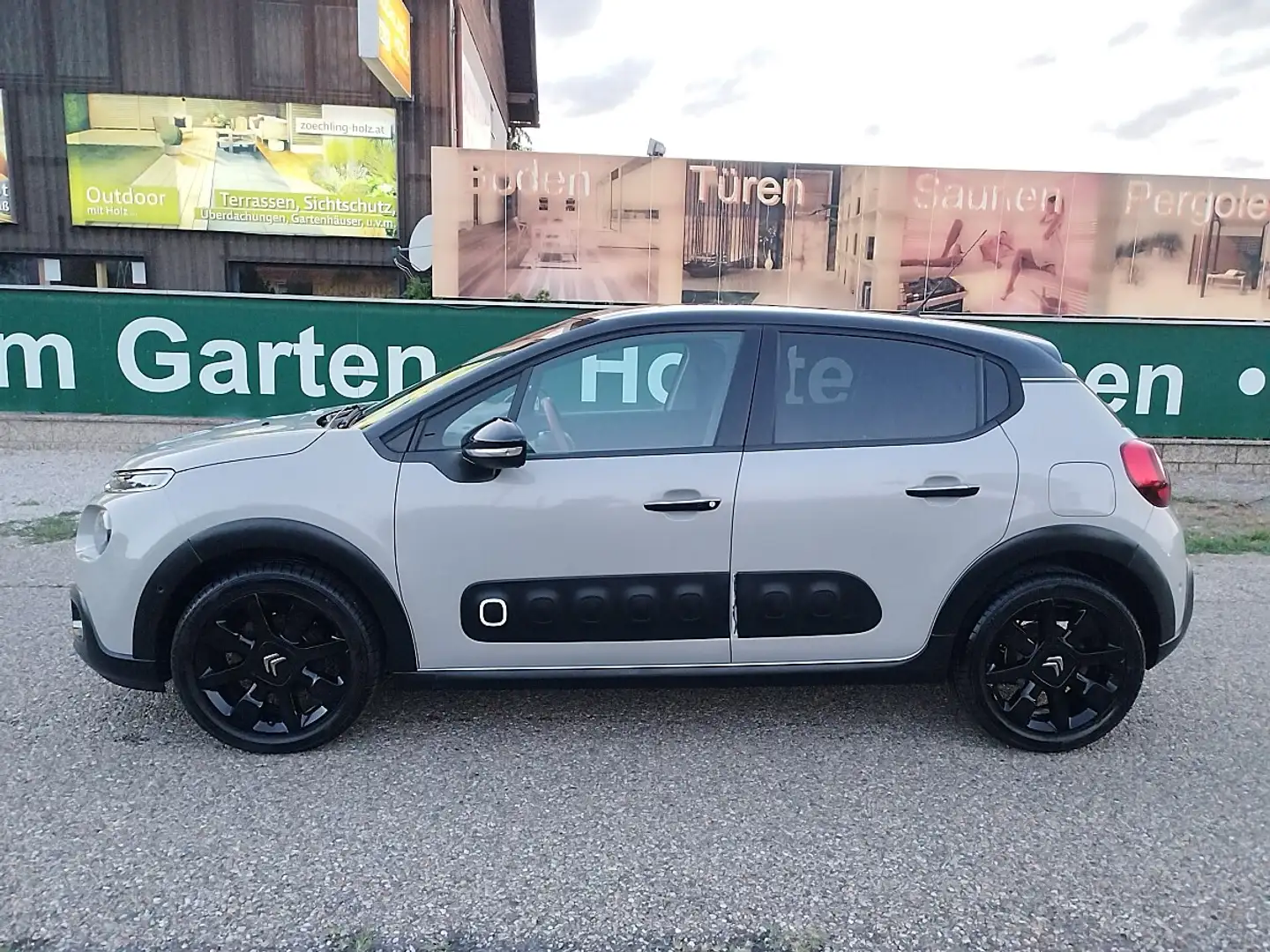 Citroen C3 PureTech 110 S&S 5-Gang-Manuell Shine*Navi*Lede... Beige - 2