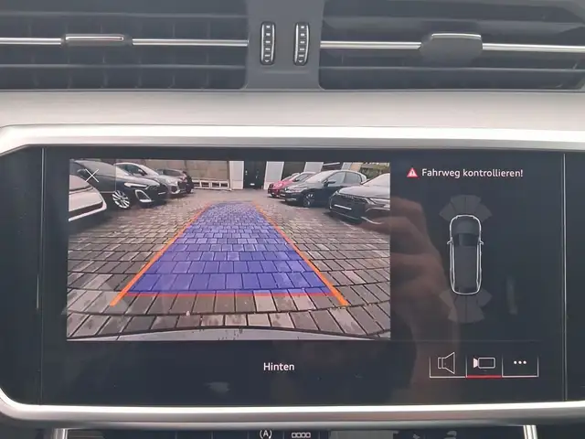 Audi S6 view 12