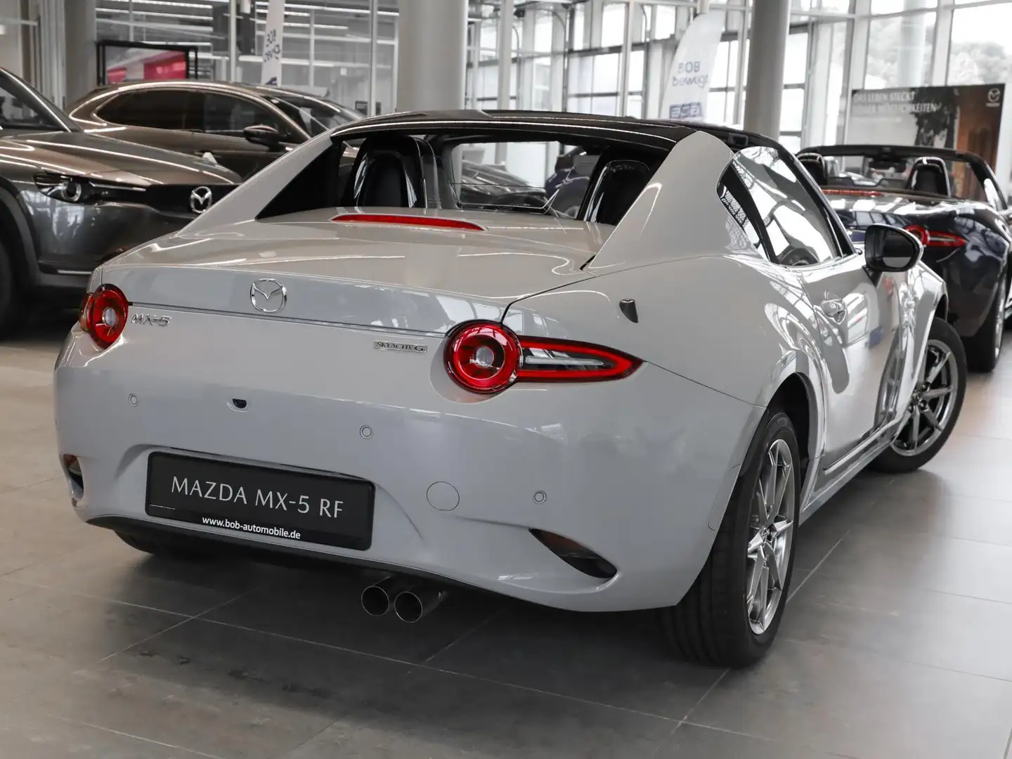 Mazda MX-5 Exclusive-line 1.5L SKYACTIV-G 132 6MT RWD Grau - 2