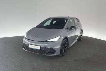 Born 150 kW LED Einparkhilfe vo+hi Wärmepumpe