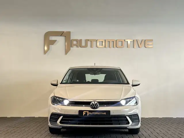 Volkswagen Polo view 3