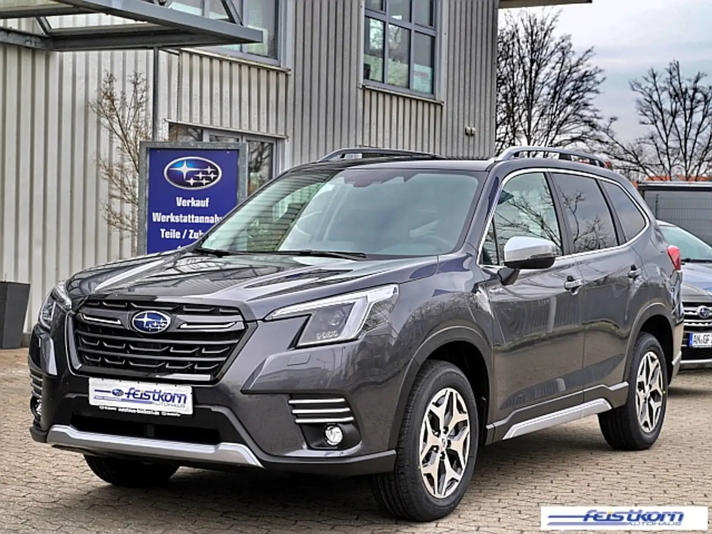 Subaru Forester 2.0ie e-BOXER Active Lineartronic Gris - 2