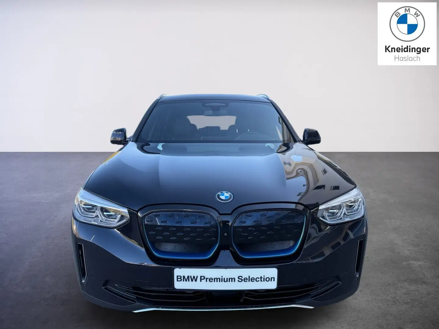 BMW iX3 Schwarz - 2