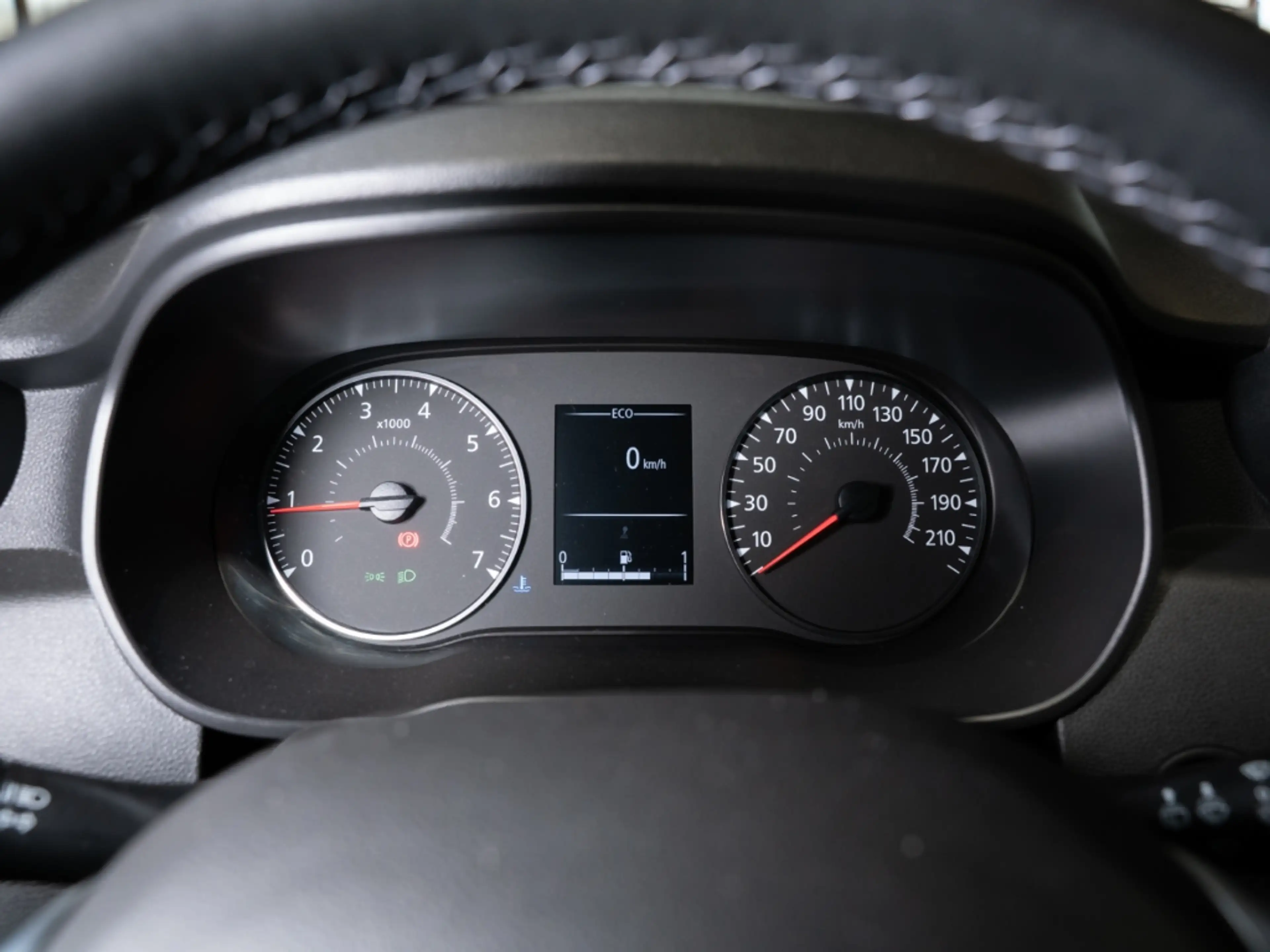 Dacia Duster II Celebration Navi Apple CarPlay Android Auto Kli — photo 9