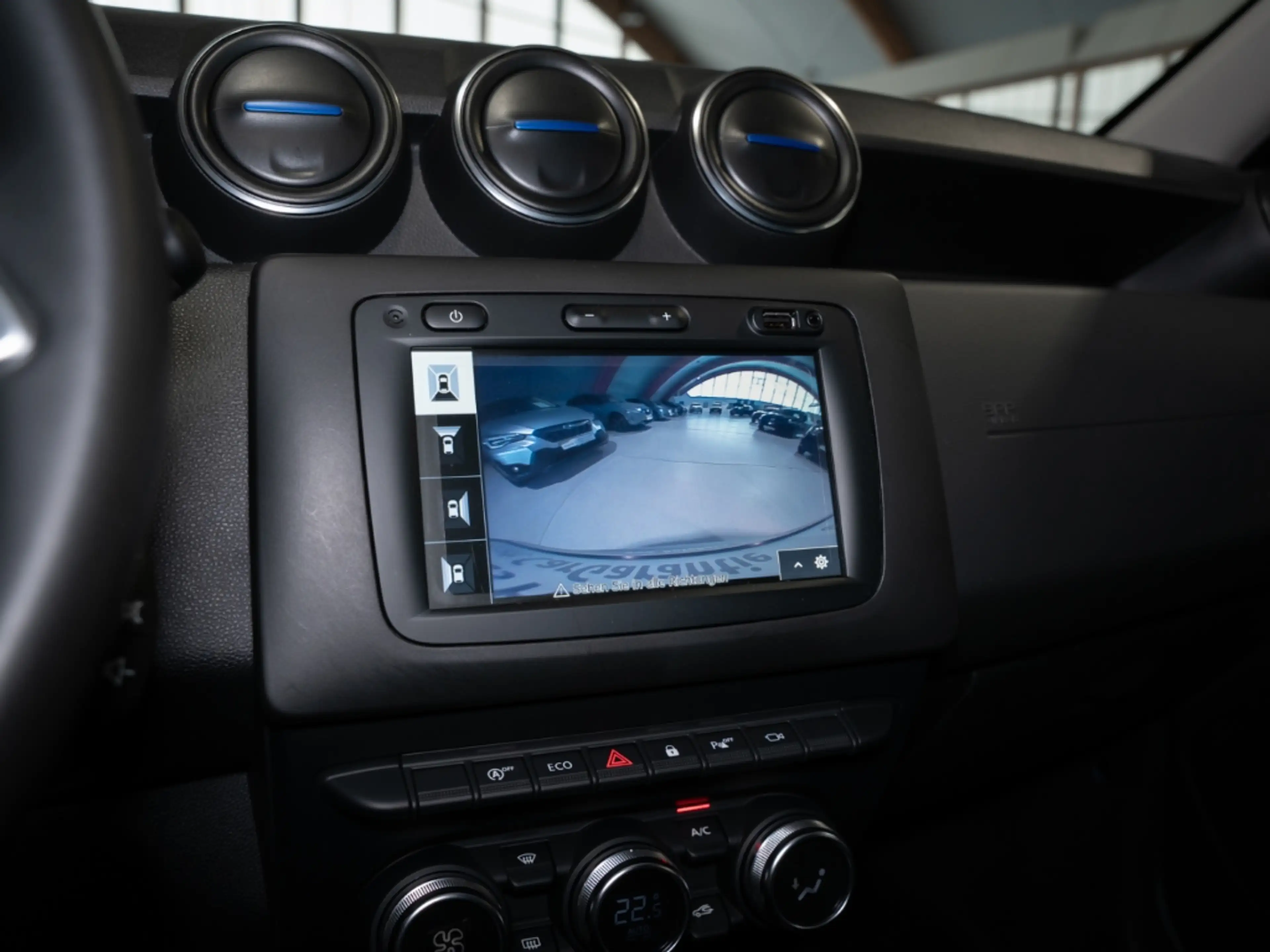 Dacia Duster II Celebration Navi Apple CarPlay Android Auto Kli — photo 11