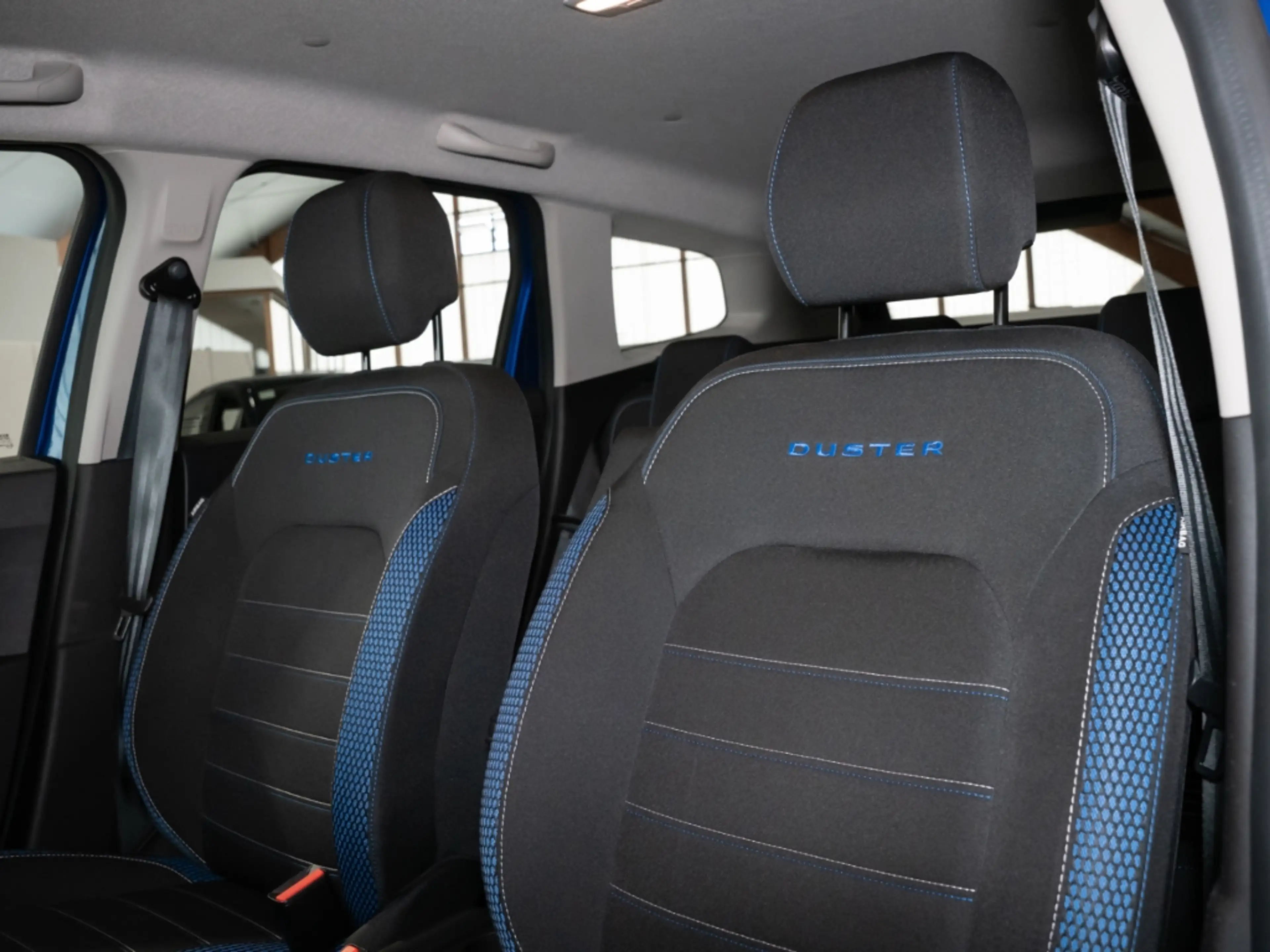 Dacia Duster II Celebration Navi Apple CarPlay Android Auto Kli — photo 6