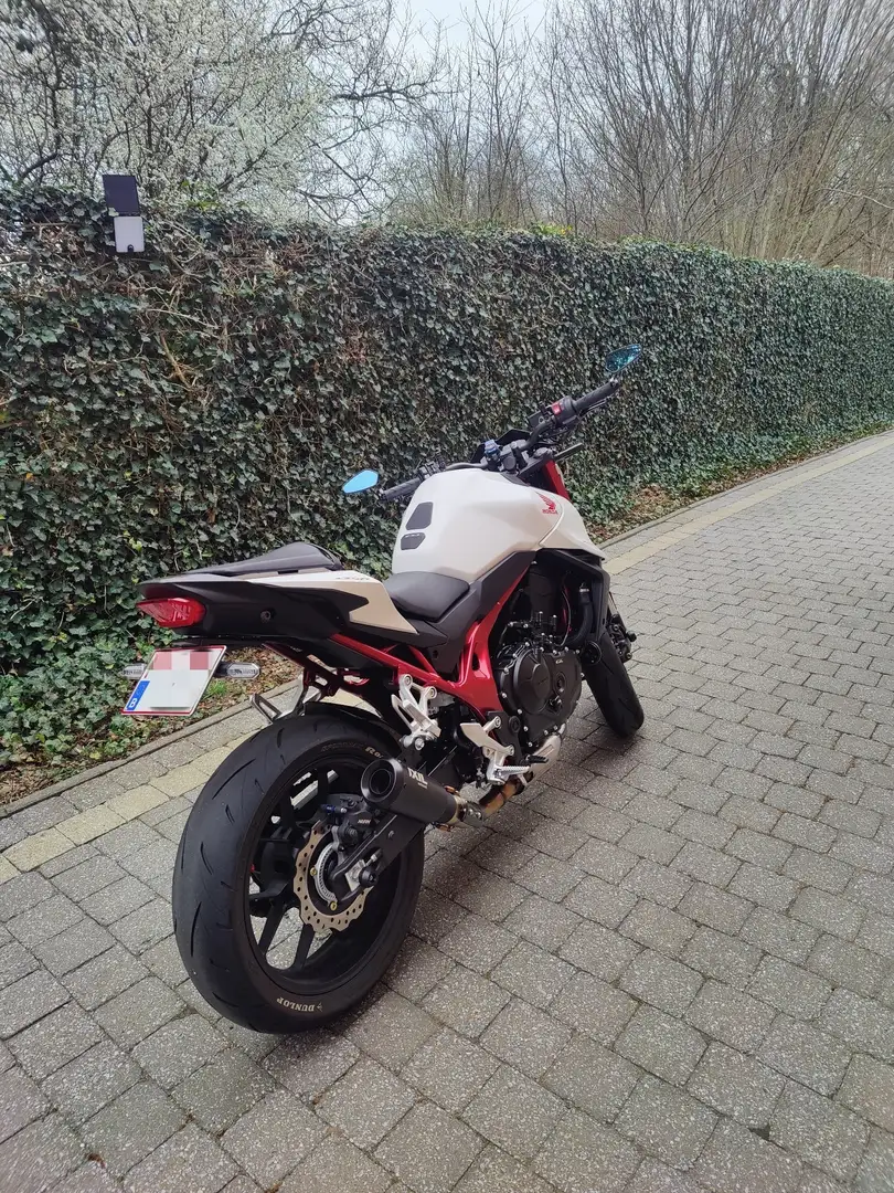 Honda CB 750 Hornet (A2 35kw) Bílá - 2