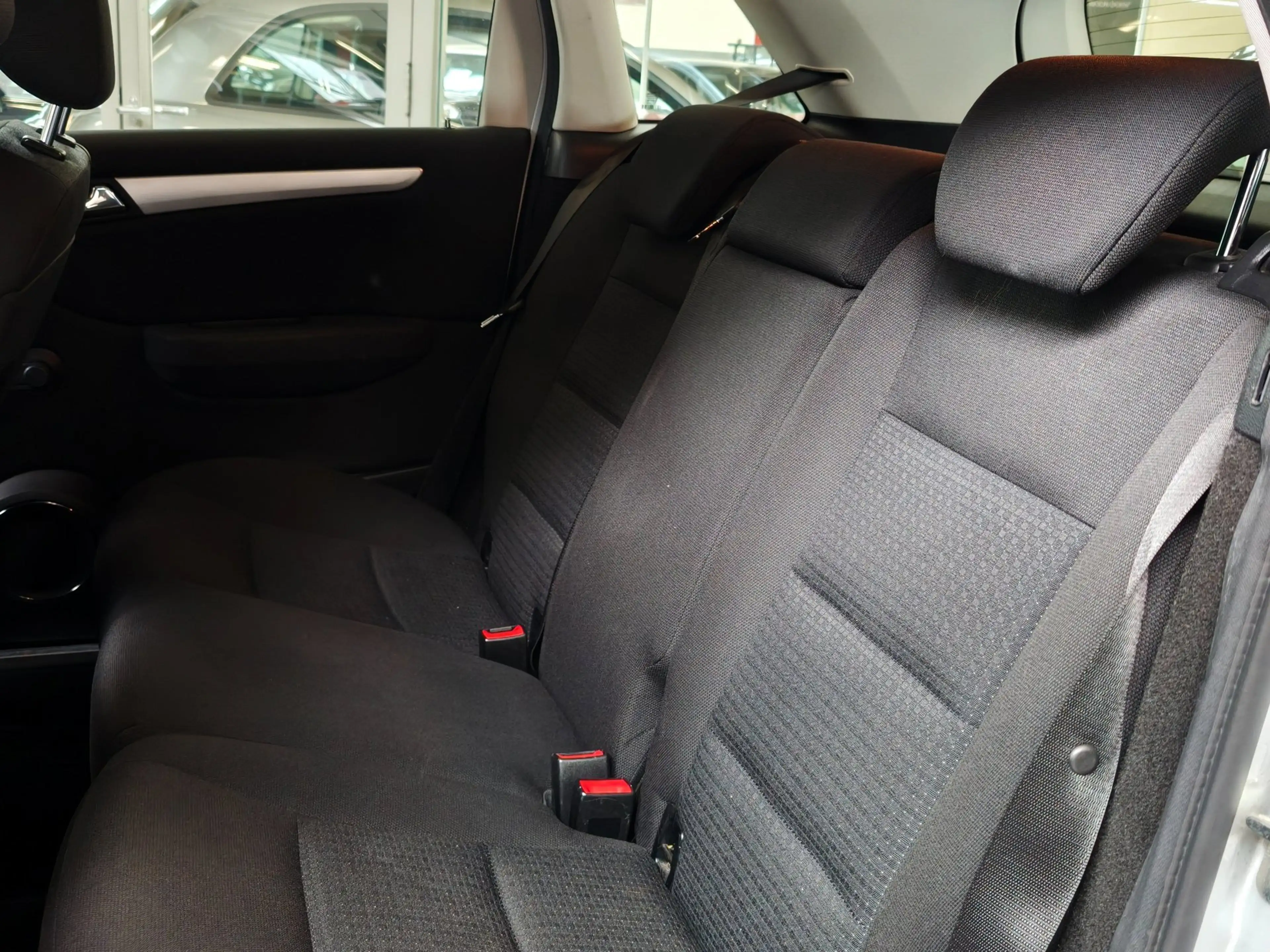 Mercedes-Benz B 170 — photo 15