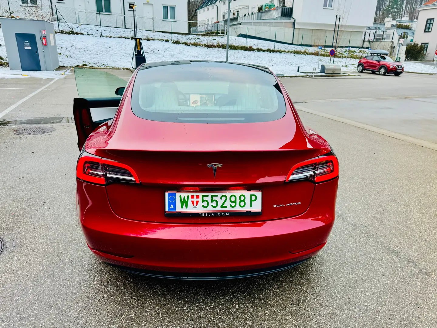 Tesla Model 3 LR, Autopilot, Acceleration Boost, Neues TÜV Rojo - 2
