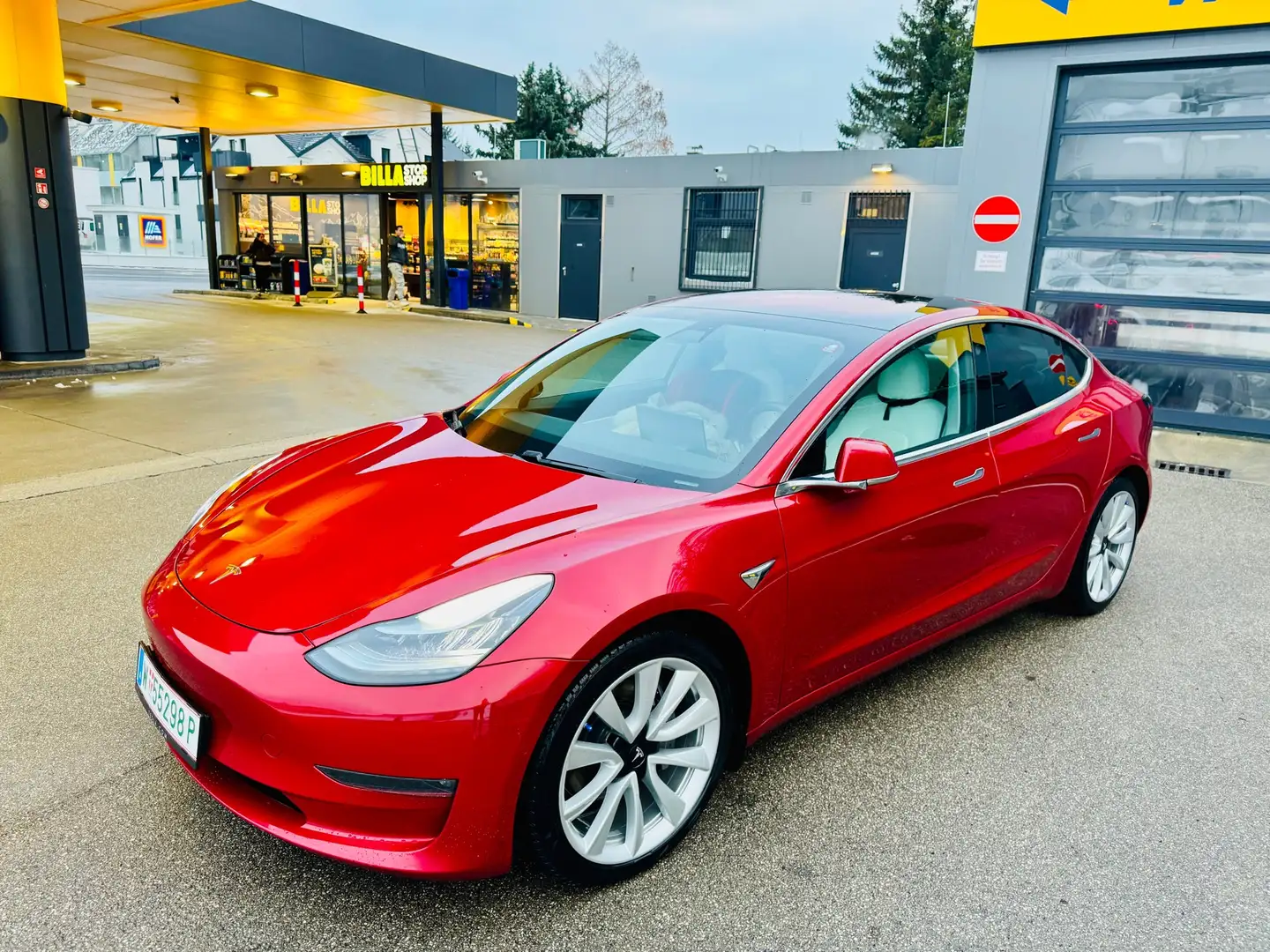 Tesla Model 3 LR, Autopilot, Acceleration Boost, Neues TÜV Rojo - 1