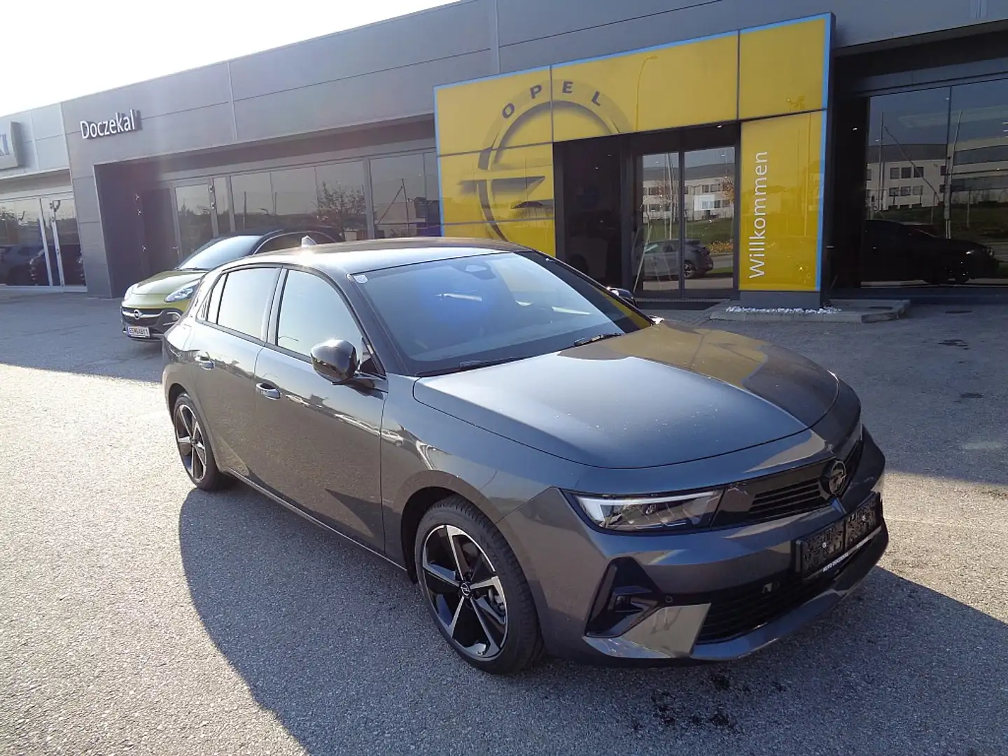 Opel Astra 1,2 Turbo Edition *AKTIONSPREIS* + 2,99% Leasing Šedá - 1