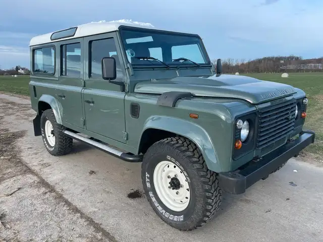 Land Rover Defender 110 Td4  1.Hand!