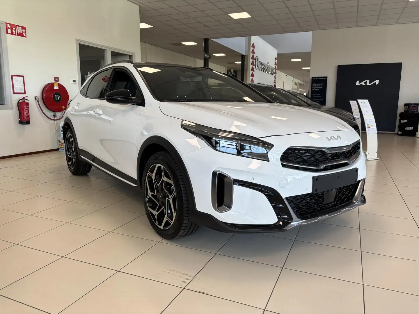 Kia XCeed 1.5 T-GDi GT-Line 18 inch |  stoel/stuurwielverwar Wit - 2