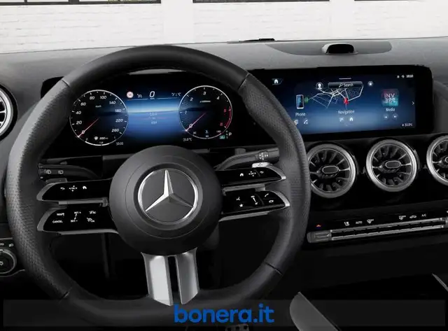 Mercedes-Benz Gla view 5