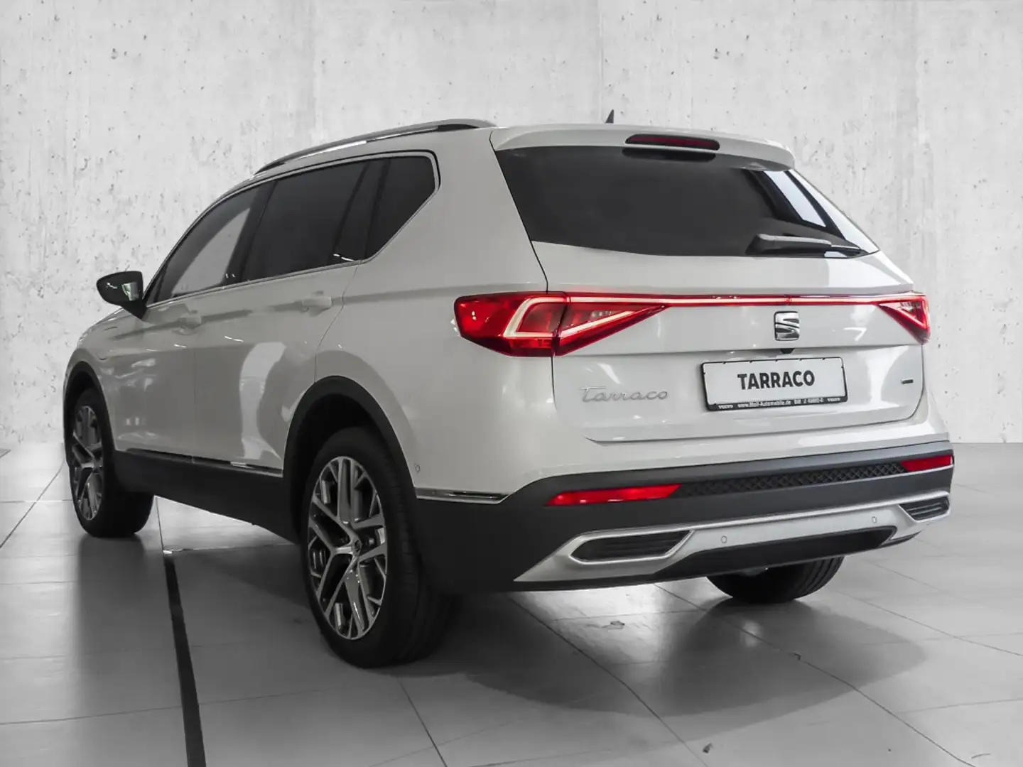 SEAT Tarraco Xperience 1.4 e-Hybrid DSG AHK Panorama White - 2