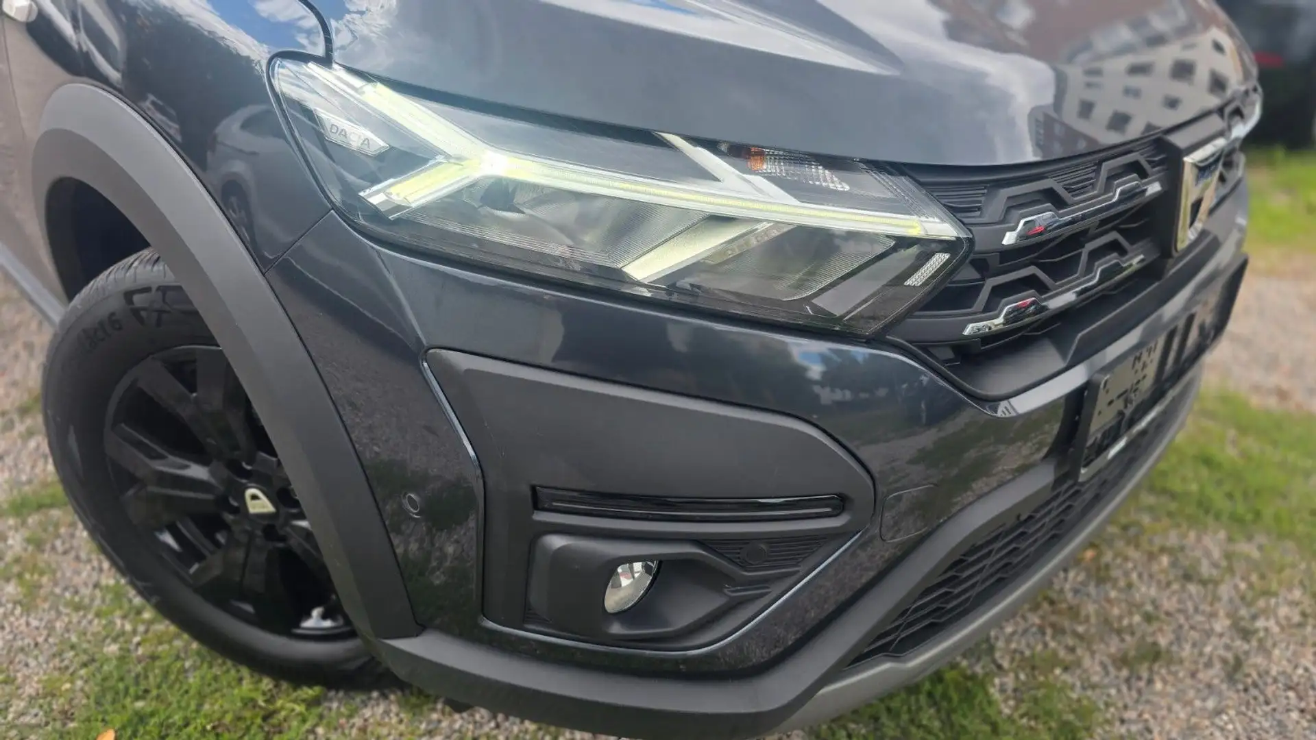 Dacia Jogger Extreme+ Grau - 1