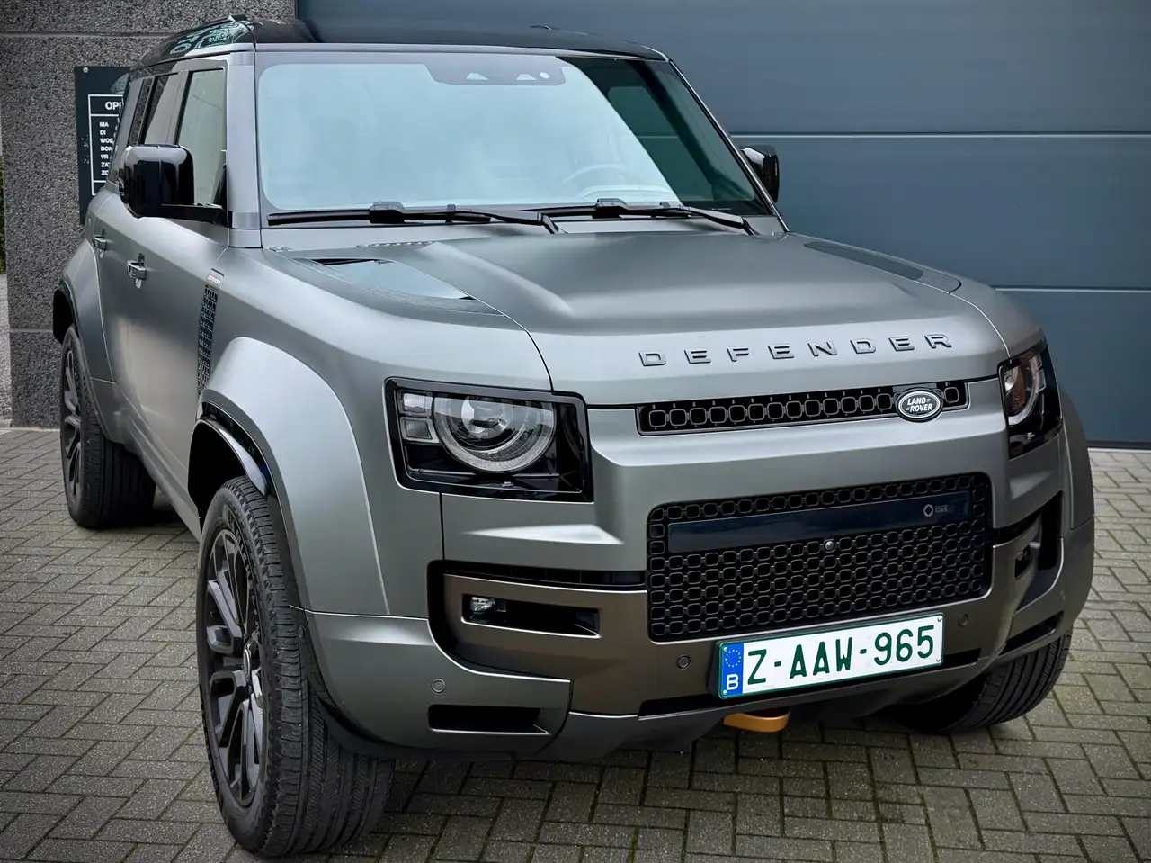 Land Rover Defender