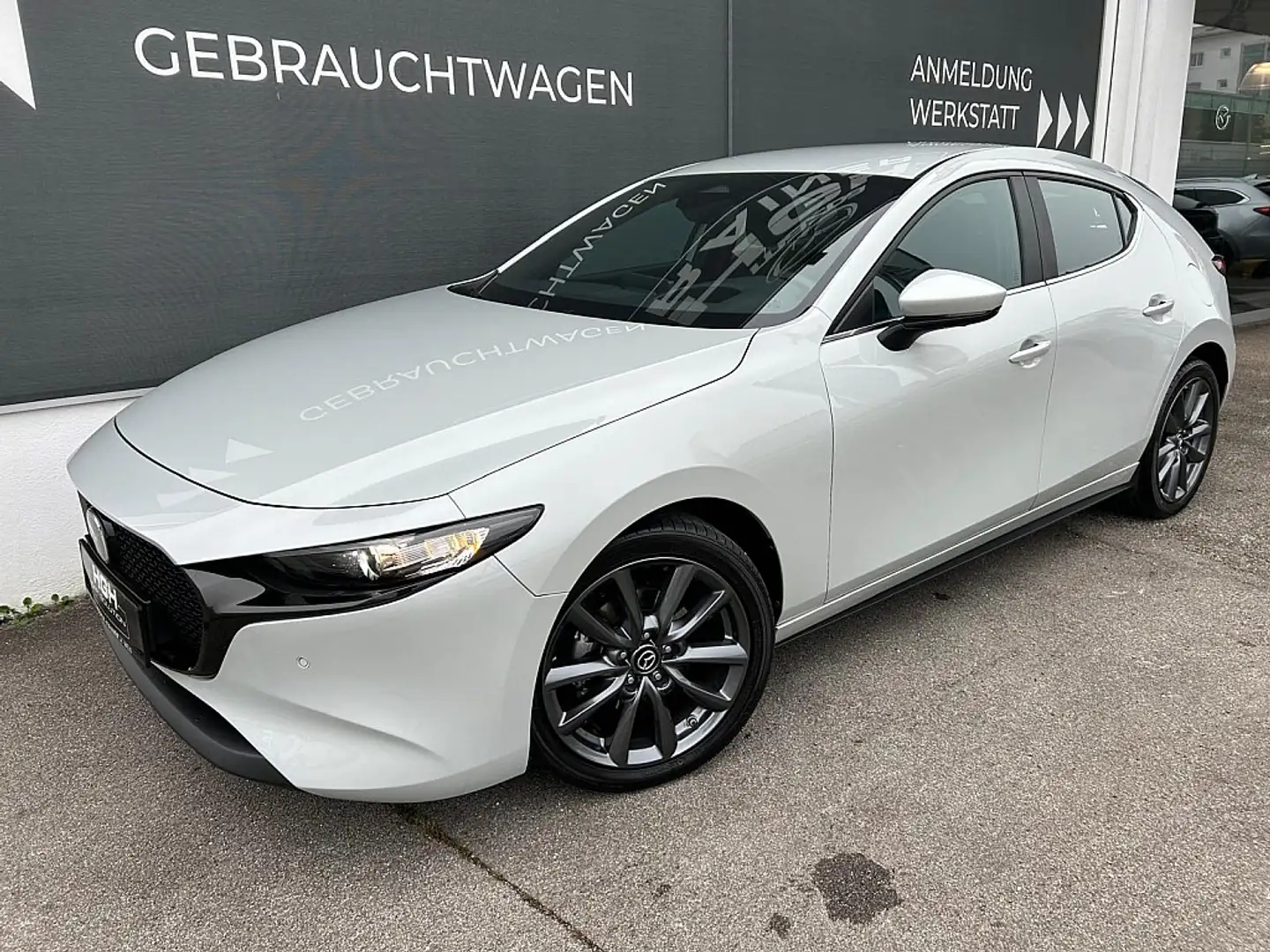 Mazda 3 Mazda3 e-Skyactiv-G150 Exclusive-Line Aut. Weiß - 2