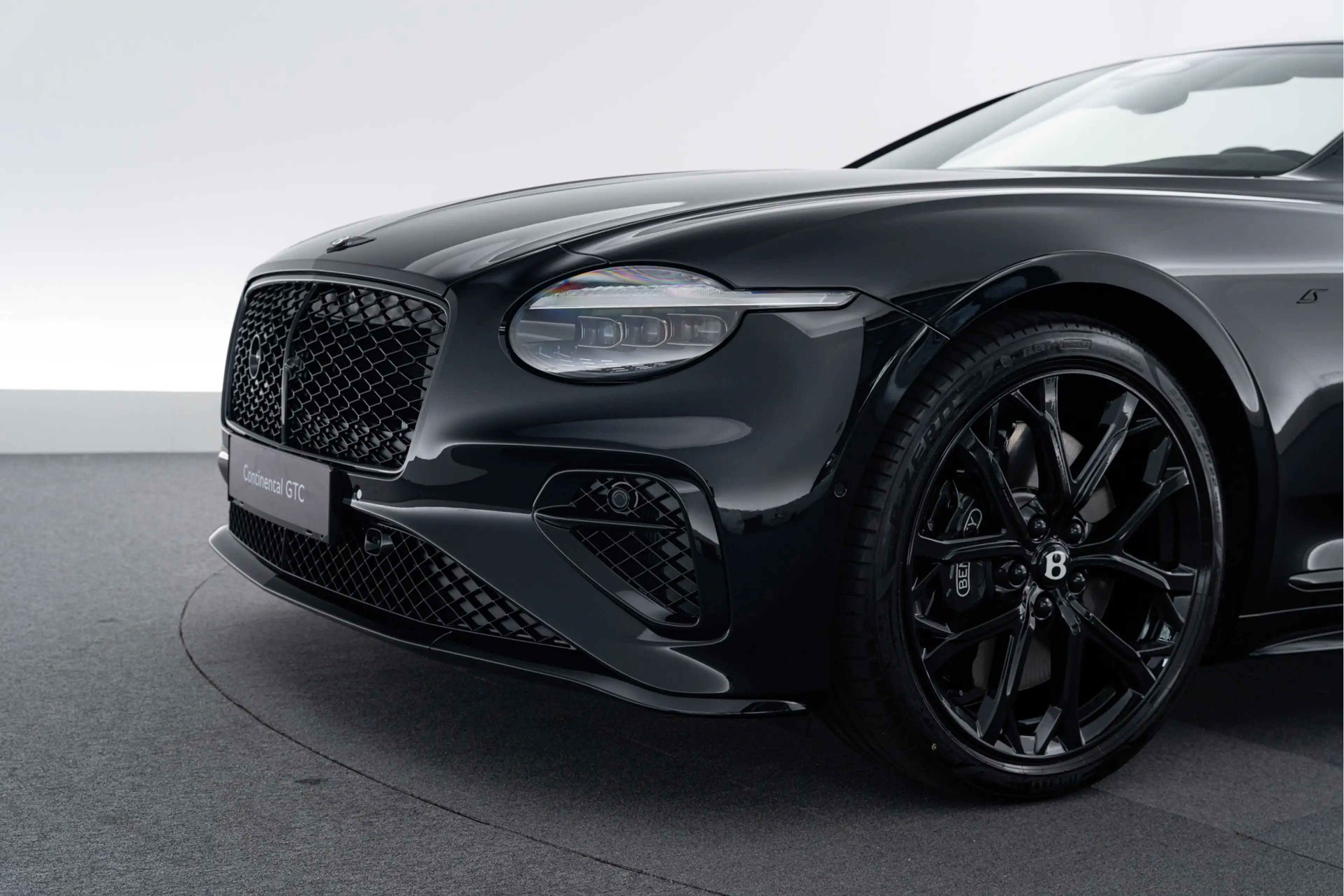 Bentley Continental GTC S V8 Hybrid MY2026 — photo 10