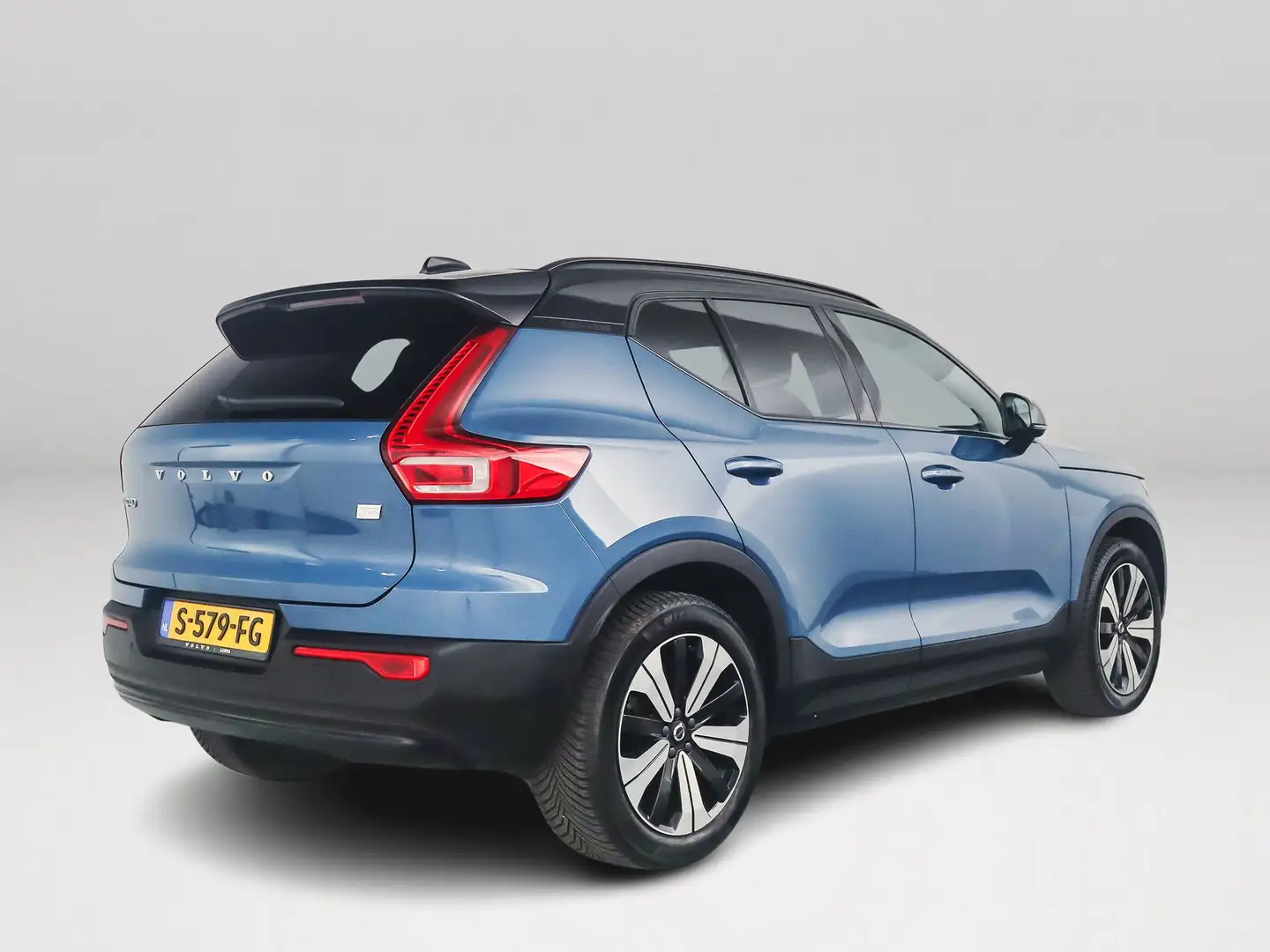 Volvo XC40 Recharge Twin Ultimate 78 kWh | Harman Kardon | Pa Azul - 2