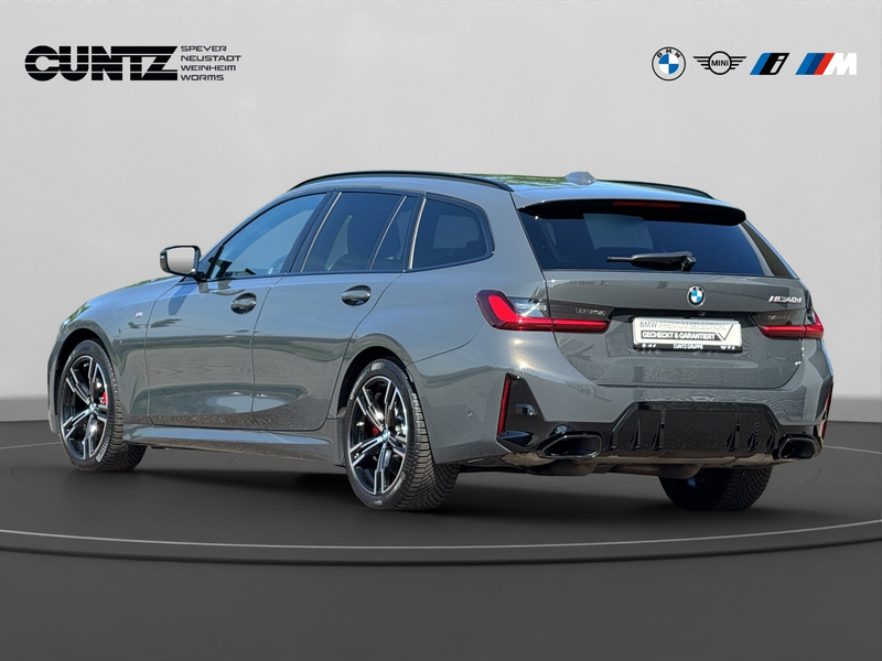 BMW 340 M340d xDrive Touring Panorama DrivingAssistantProf — photo 7