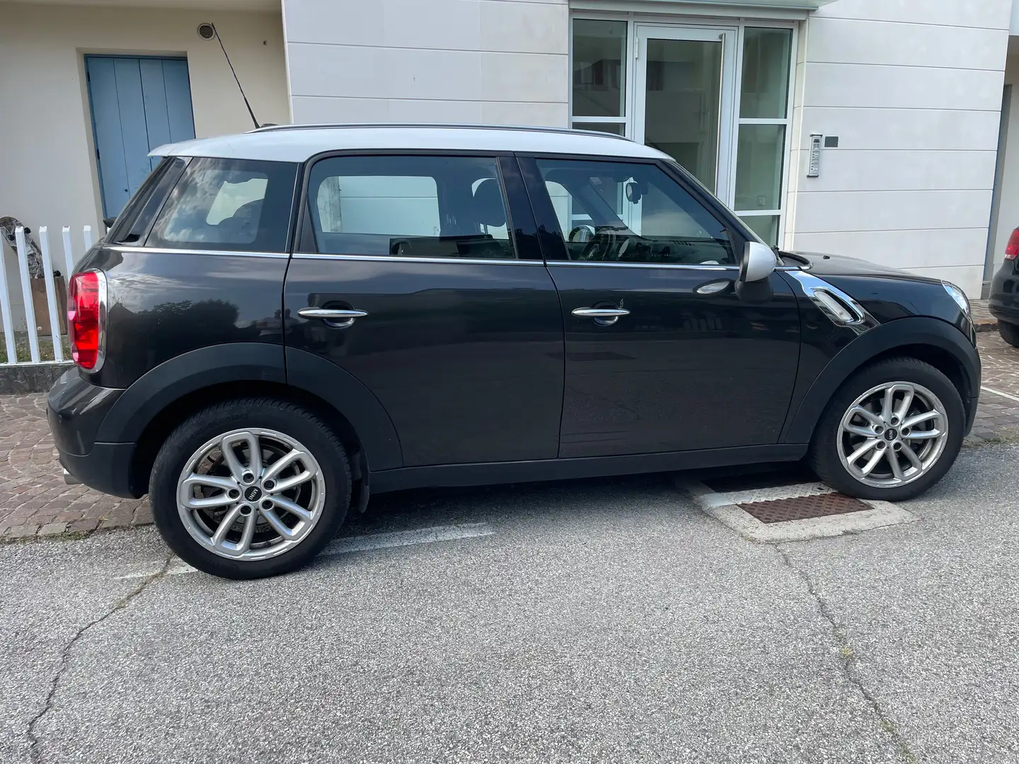 MINI Cooper D Countryman Mini Countryman R60 2.0 Business auto E6 Grigio - 1