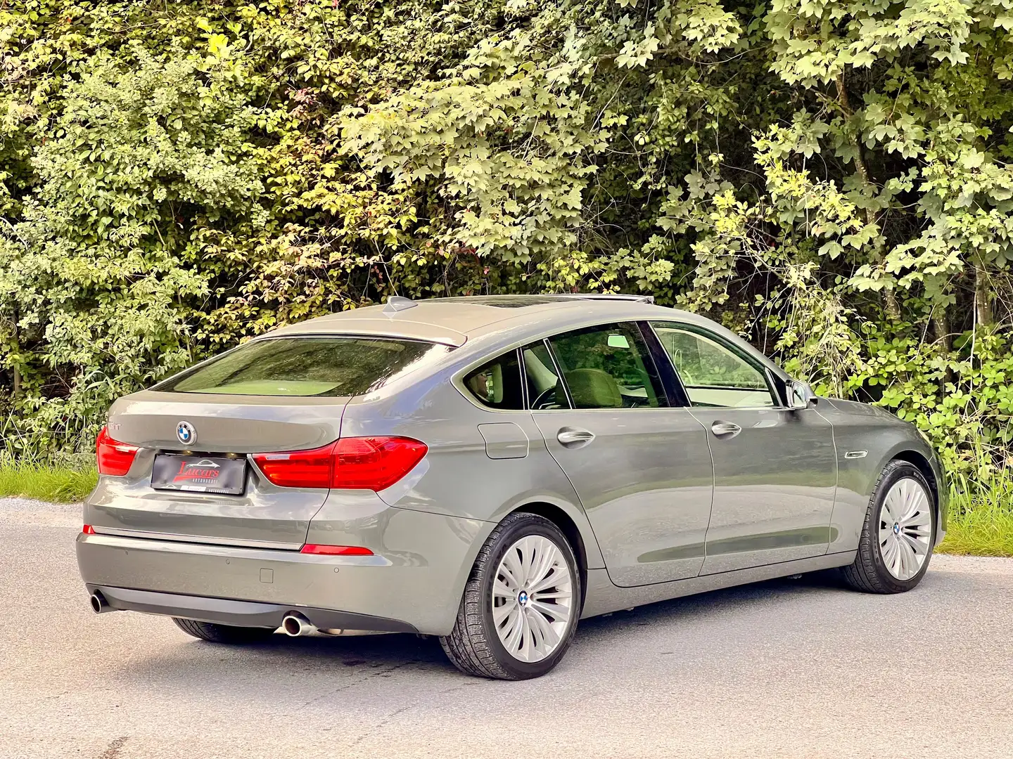 BMW 535 GT d xDrive Luxury Aut. ACC*HUP*PANO*LED*360°*NAVI*LEDER*AMBIENTE*MEMORY*SOFT CLOSE* Grau - 2