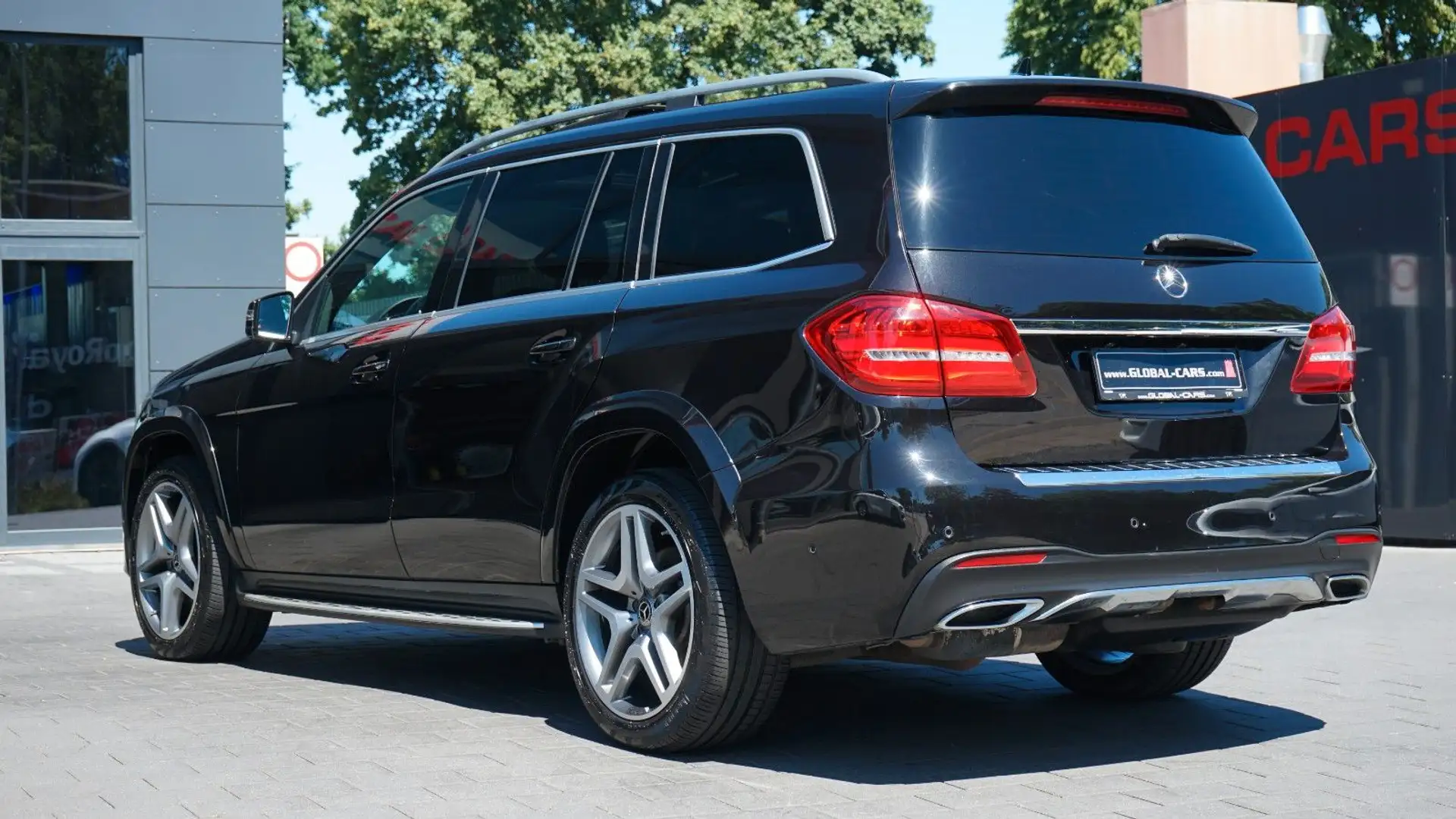 Mercedes-Benz GLS 350 D 4-MATIC*3xAMG*CARBON*ILS*7-SITZER* Noir - 2