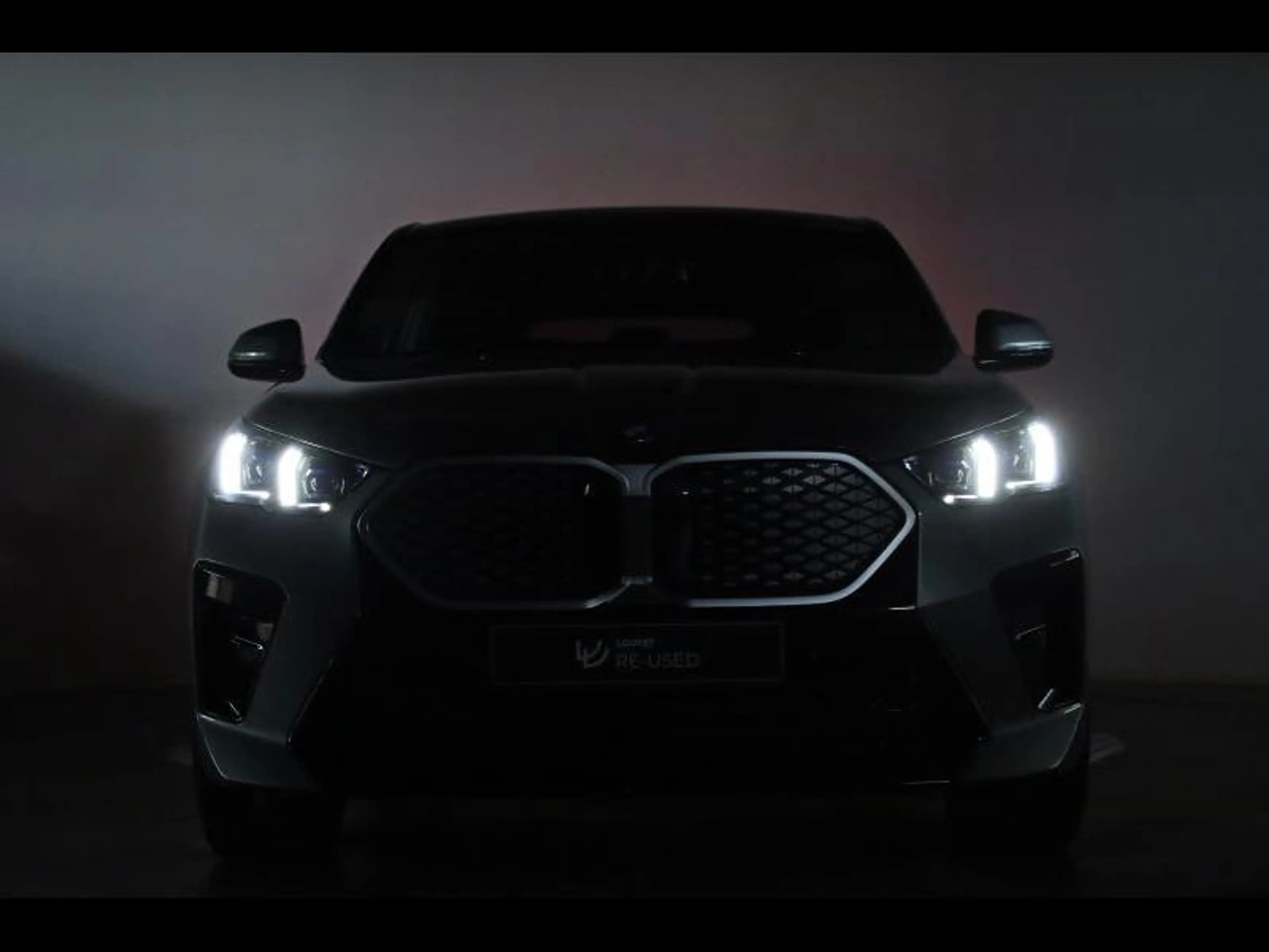 BMW iX2 xDrive30 Kit M Sport — photo 26