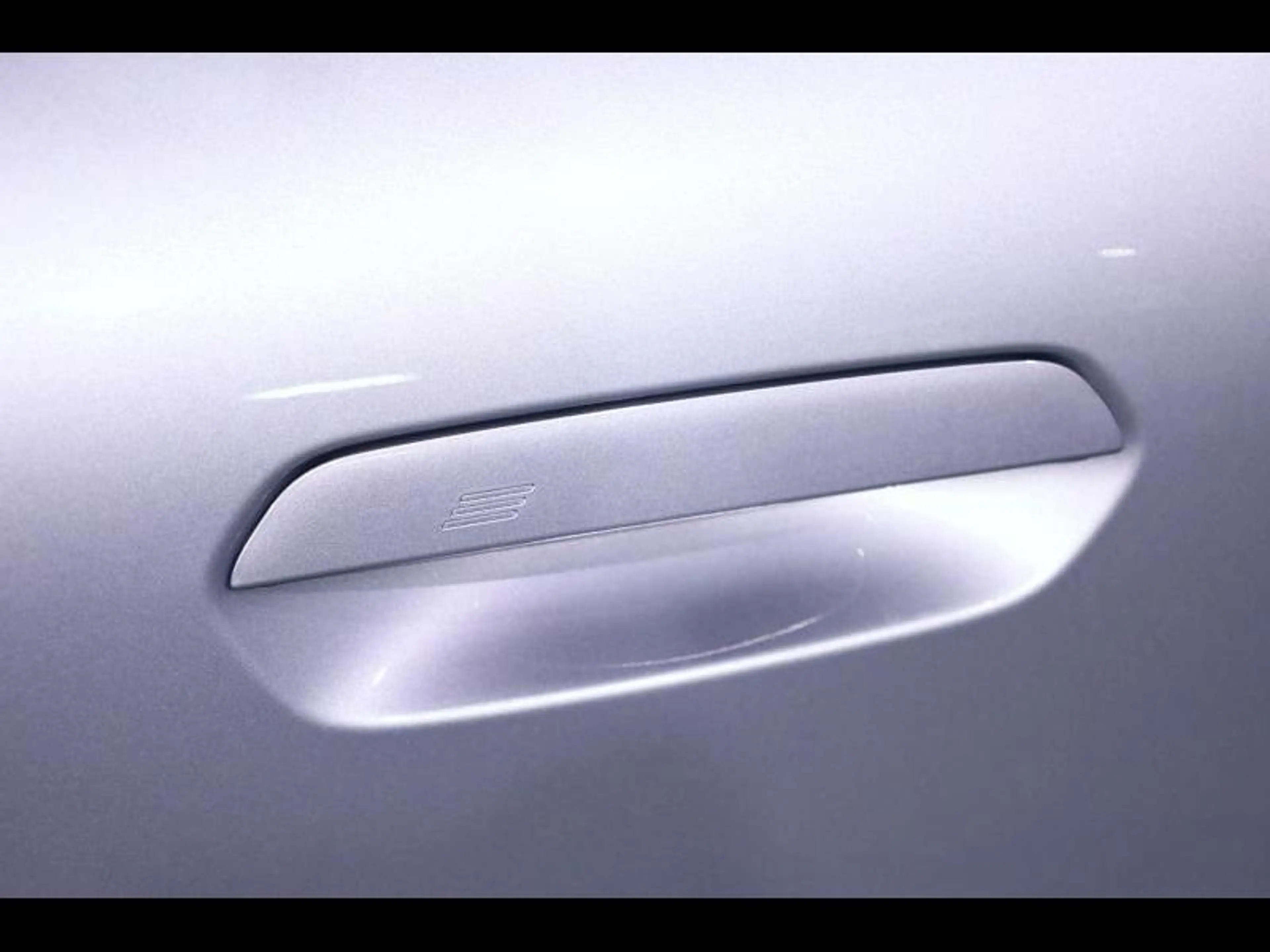 BMW iX2 xDrive30 Kit M Sport — photo 23
