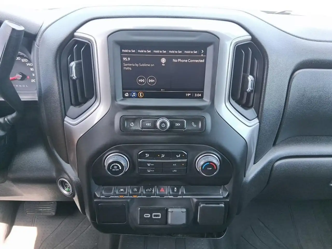 Chevrolet Silverado 1500 снимка Chevrolet Silverado 1500