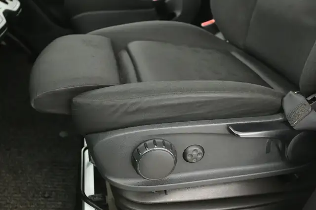 Mercedes-Benz Sprinter view 22