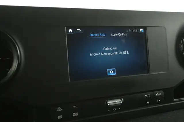 Mercedes-Benz Sprinter view 15
