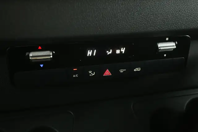 Mercedes-Benz Sprinter view 20
