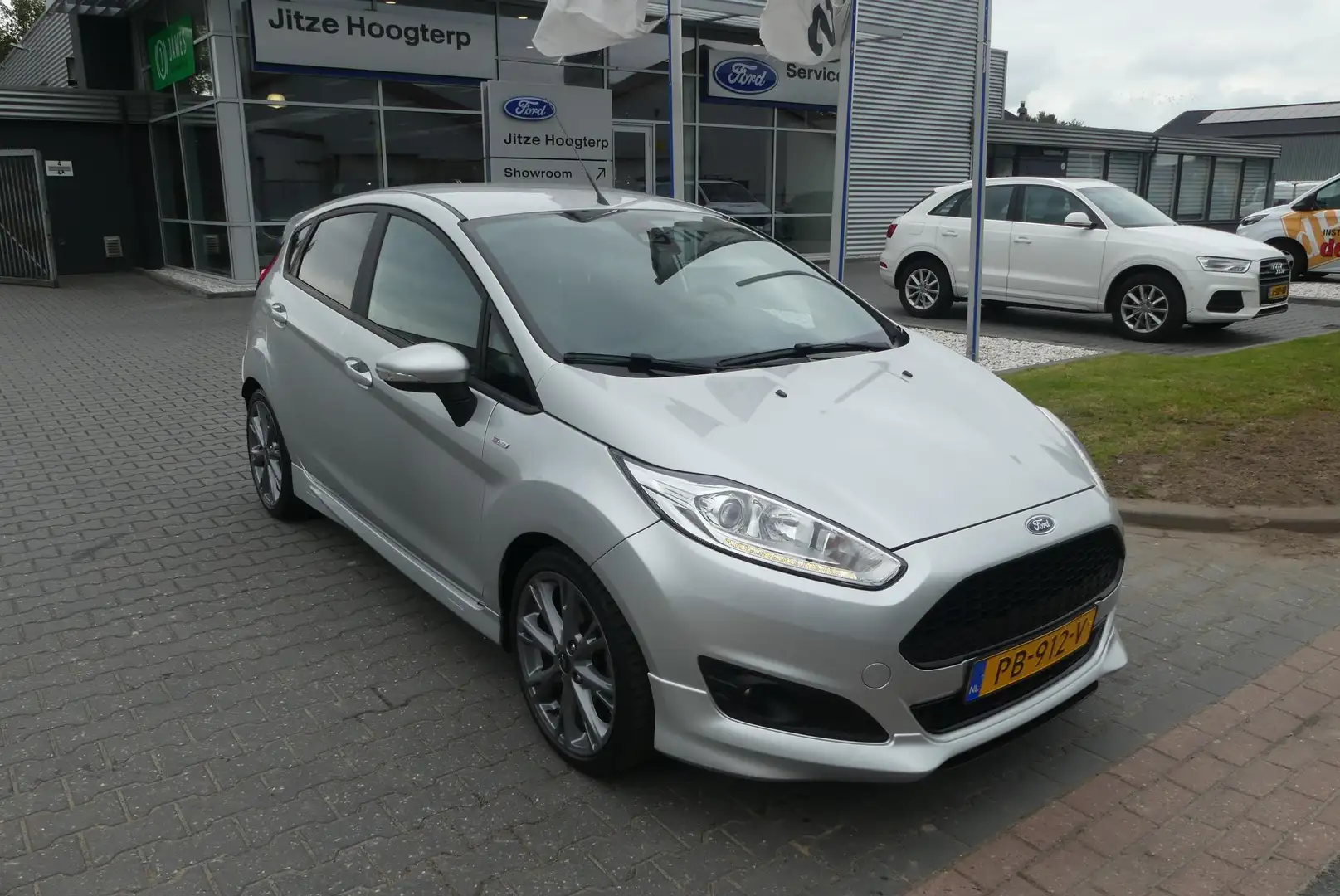 Ford Fiesta 1.0 EcoBoost ST Line CRUISE, CLIMA, NAVI, PDC, VER Grigio - 1