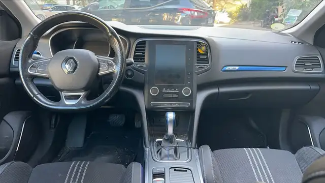Renault Megane view 11