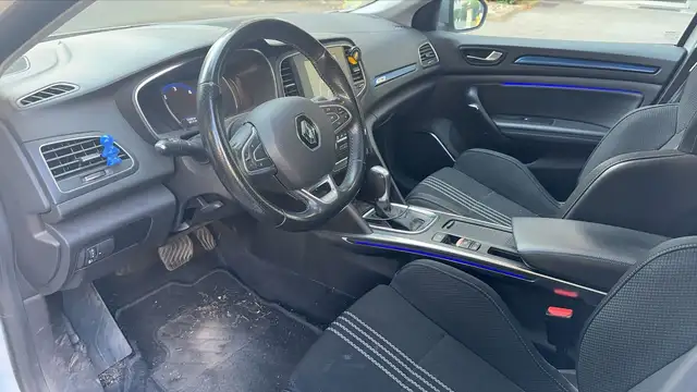 Renault Megane view 8